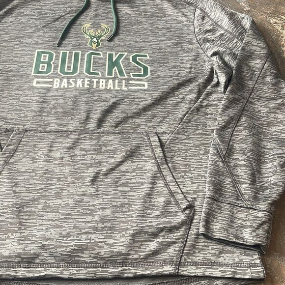 Milwaukee Bucks fleece lined Warm Up Hoodie NBA Size XL - Picture 4 of 11